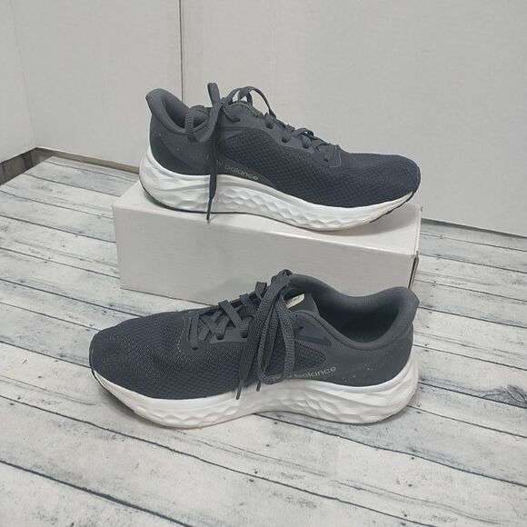 New Balance Unisex FF Arishi V4 WARISCM4 Black Running Shoes Sneakers M 5.5 W 7 - Picture 2 of 8